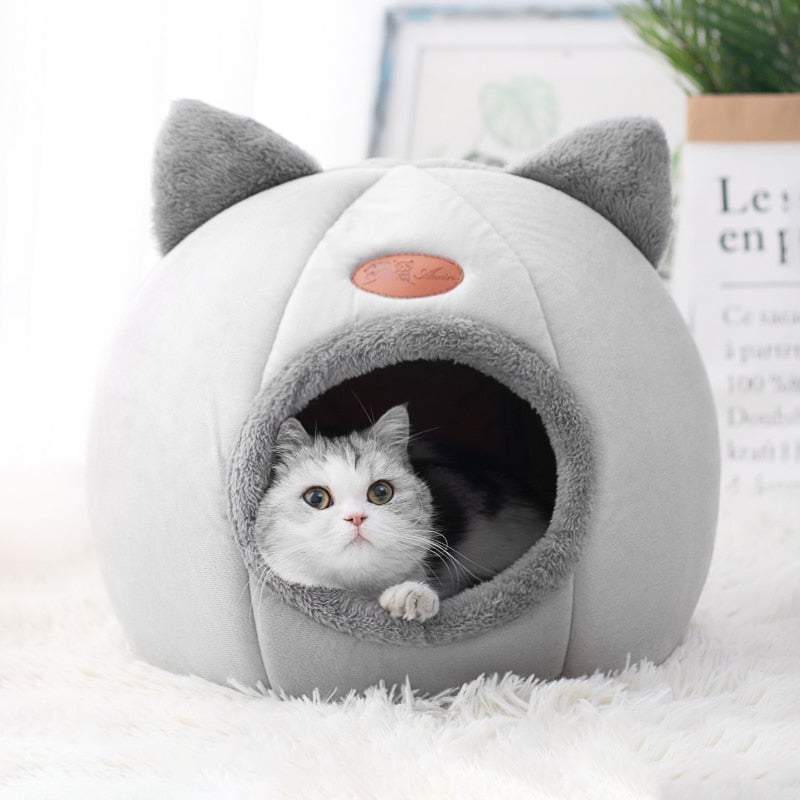 Luna's House - Comfort Cat House